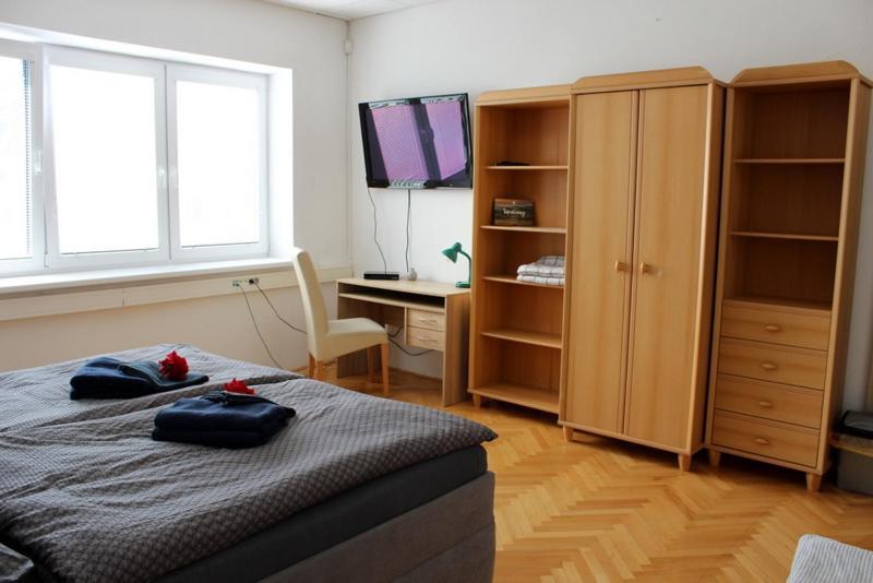 Apartmanovy Dom Stummerova Topoľčany Exterior foto
